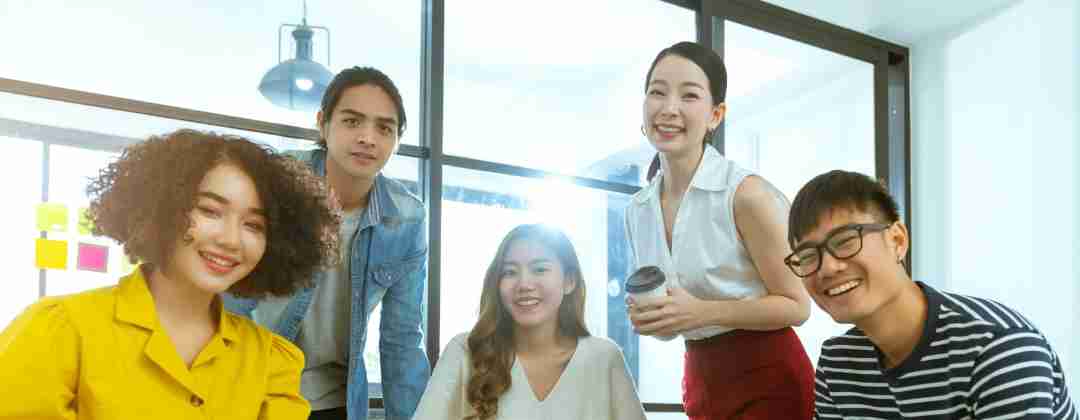 与全球最佳雇主  赏金国际光电<br>
一起探索未来职涯可能